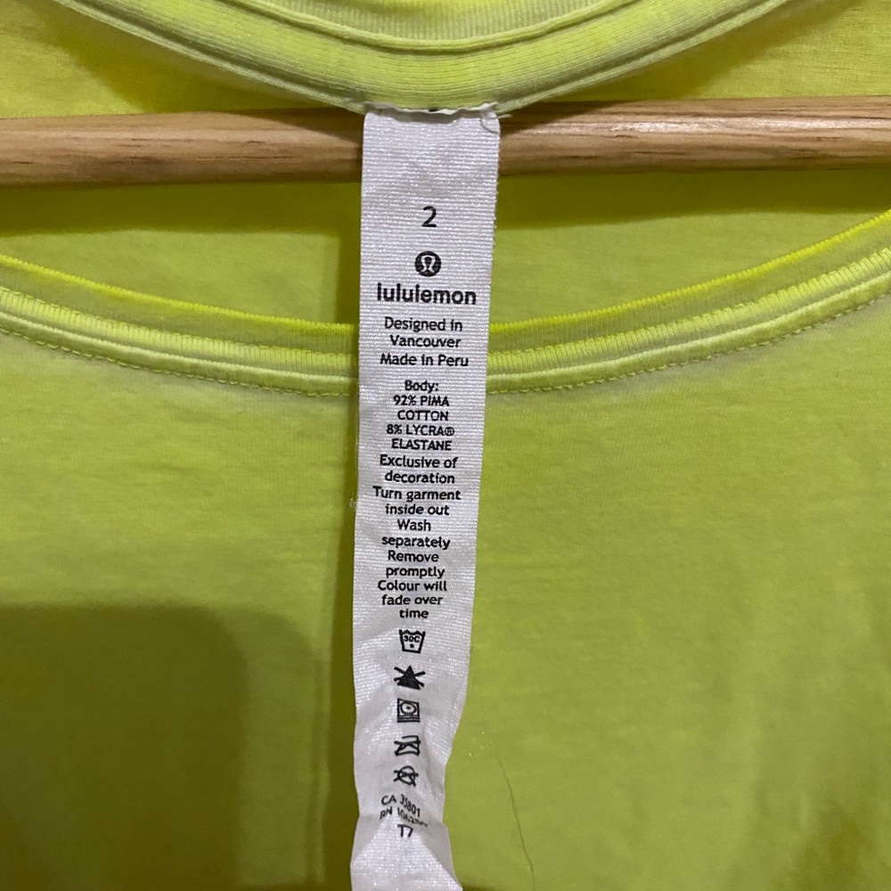Lululemon Love Crew T-shirt - Picture 2 of 5